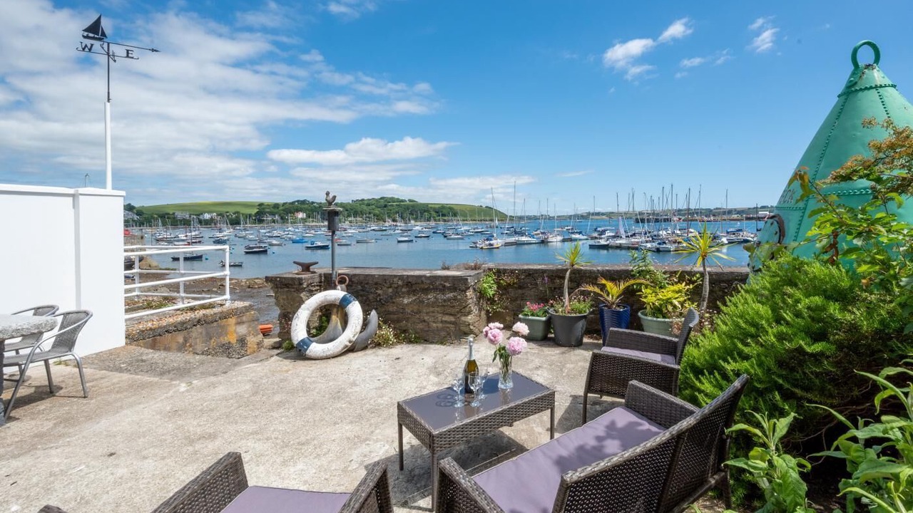 Photo of Outdoor in Mylor Churchtown