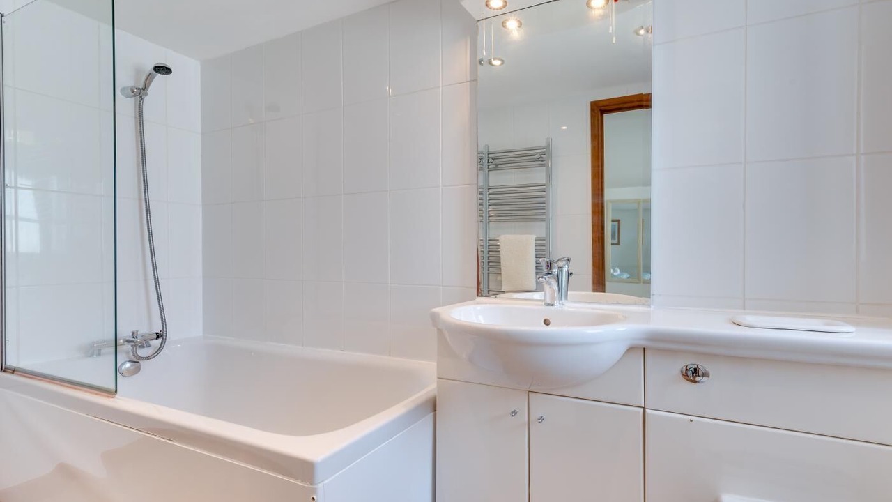 Photo of Bathroom in Mylor Churchtown