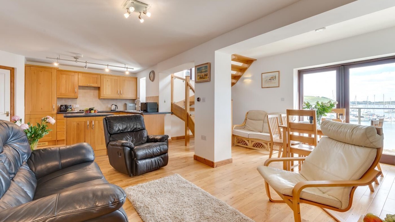 Photo of Livingroom in Mylor Churchtown