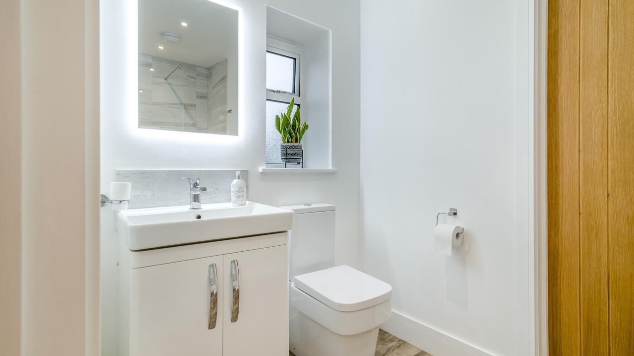 Photo of Bathroom in Hinton Blewett
