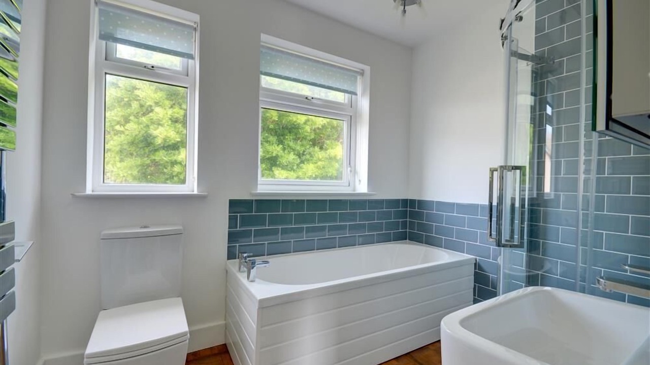 Photo of Bathroom in Mortehoe
