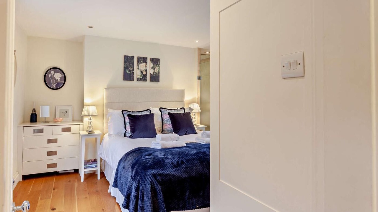 Photo of Bedroom in Bath