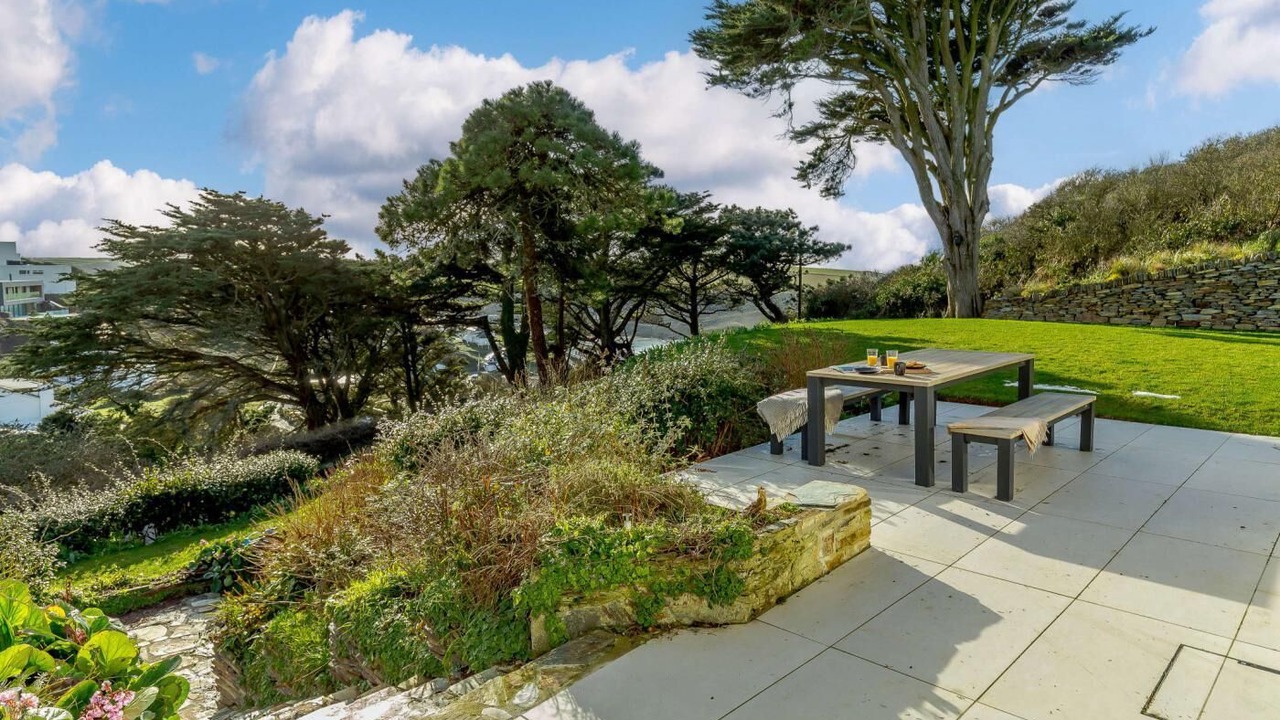 Photo of Outdoor in Trenance