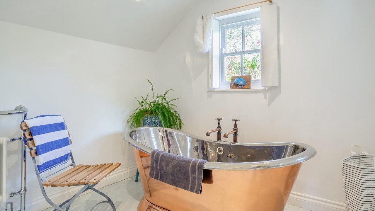 Photo of Bathroom in St Teath
