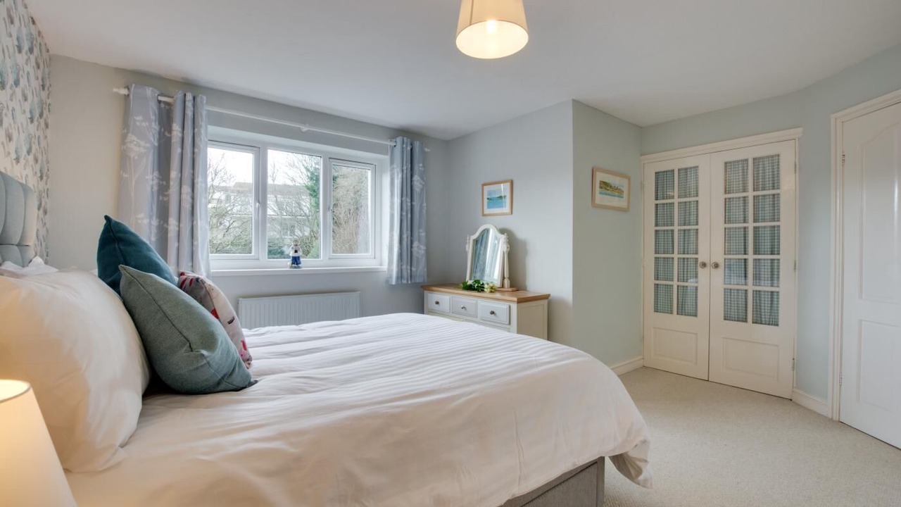 Photo of Bedroom in Portmellon