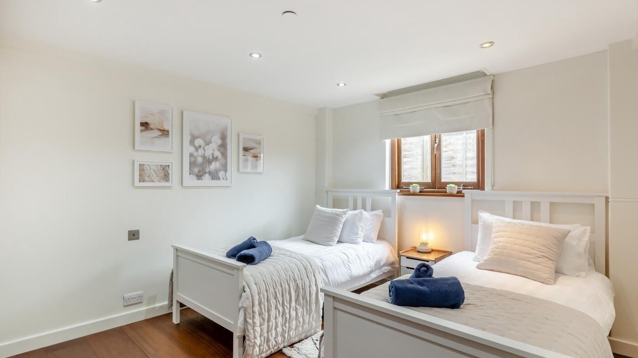 Photo of Bedroom in Winfrith Newburgh