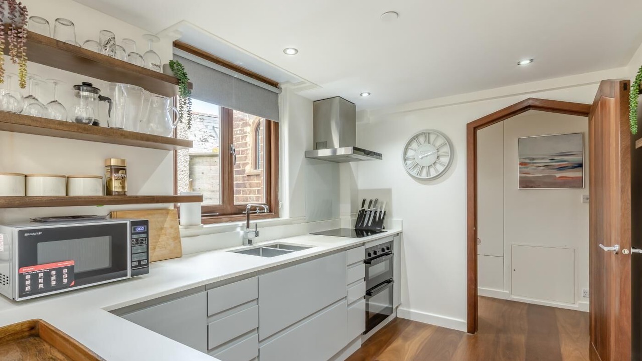 Photo of Kitchen in Winfrith Newburgh