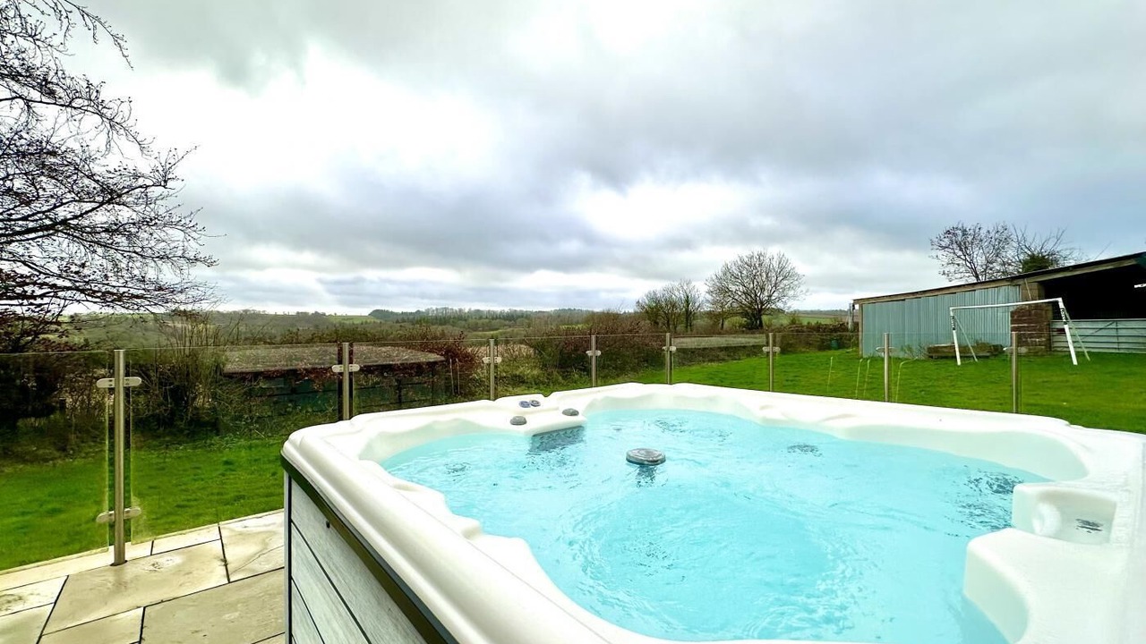 Photo of Outdoor in Tiverton