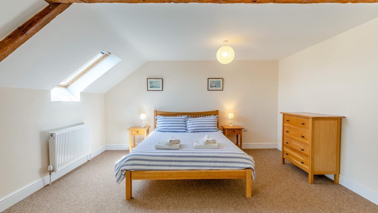 Photo of Bedroom in West Compton