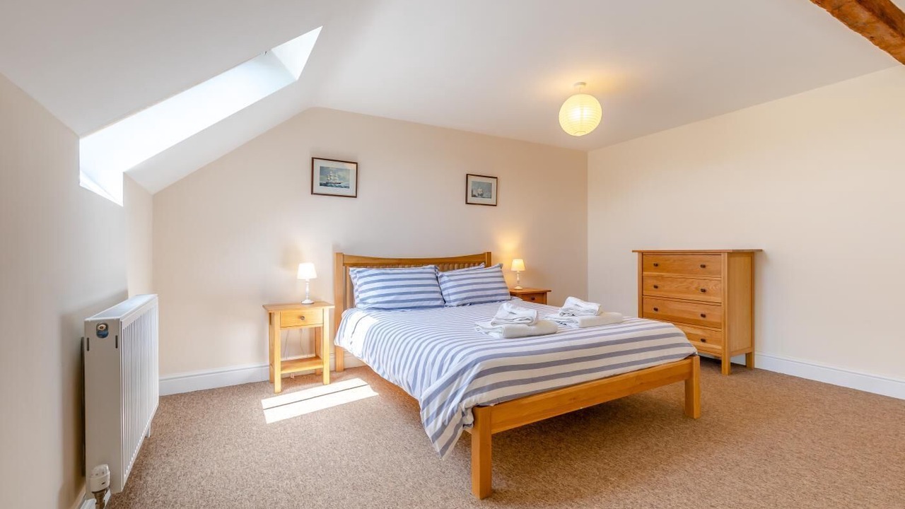 Photo of Bedroom in West Compton