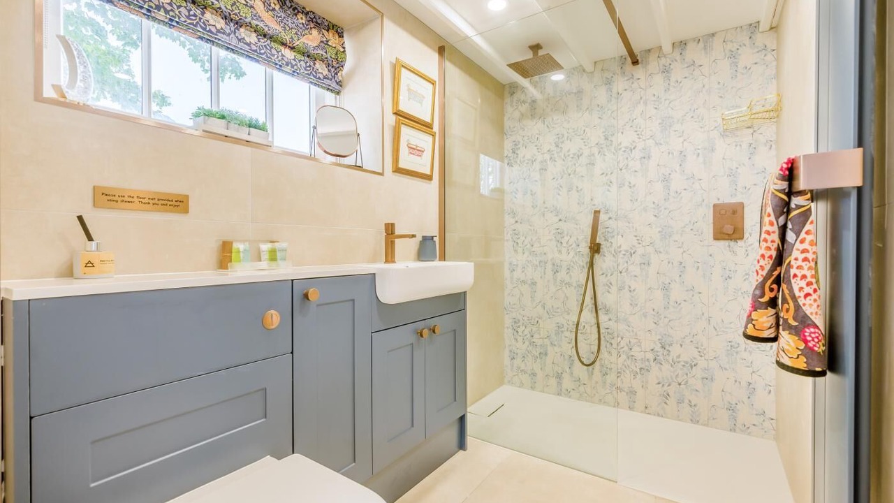 Photo of Bathroom in Mylor Churchtown