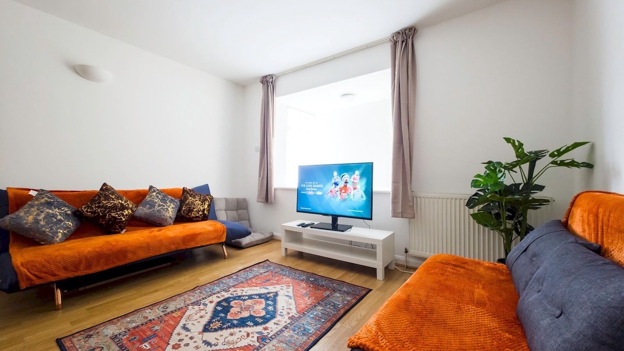 Photo of Livingroom in Shadwell