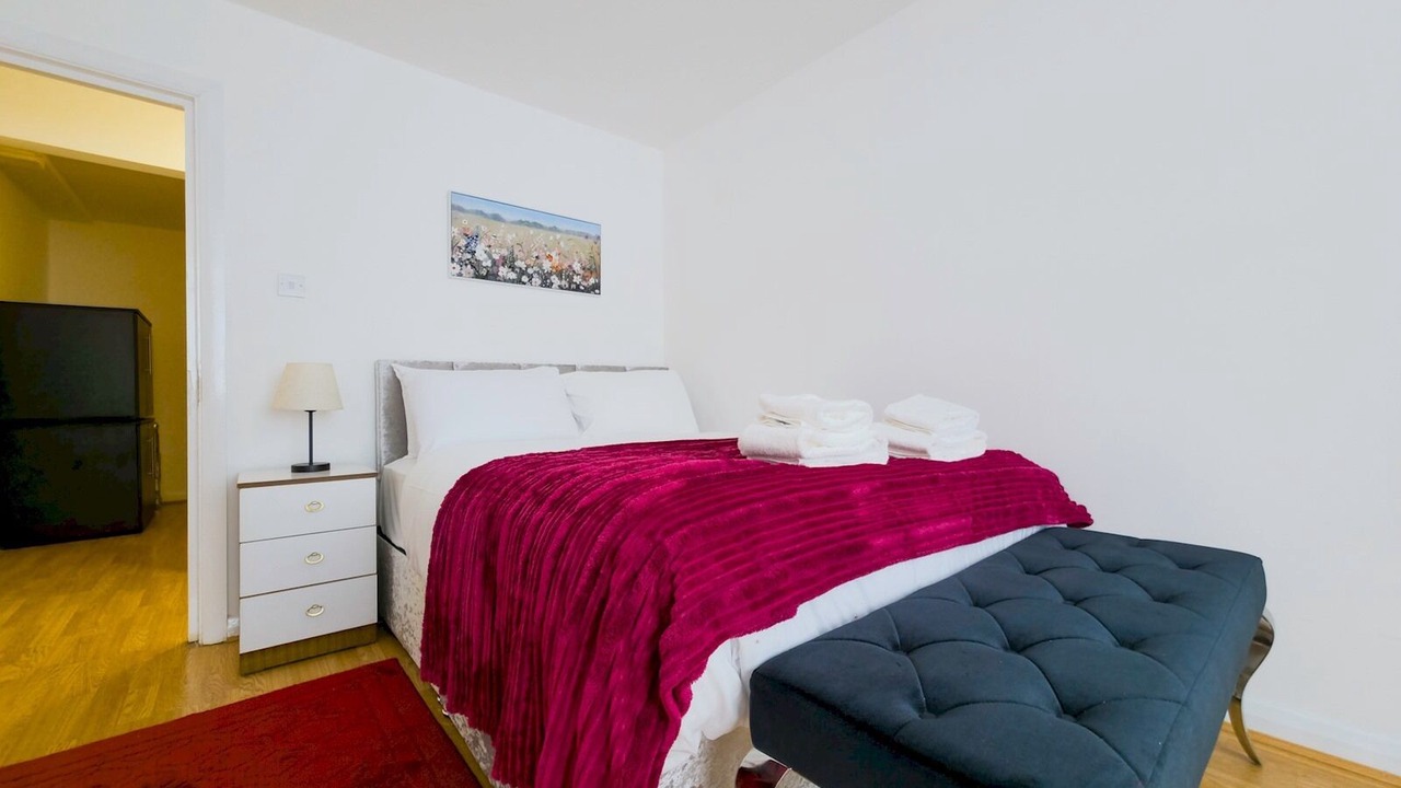 Photo of Bedroom in Shadwell