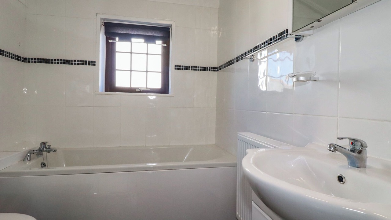 Photo of Bathroom in Probus
