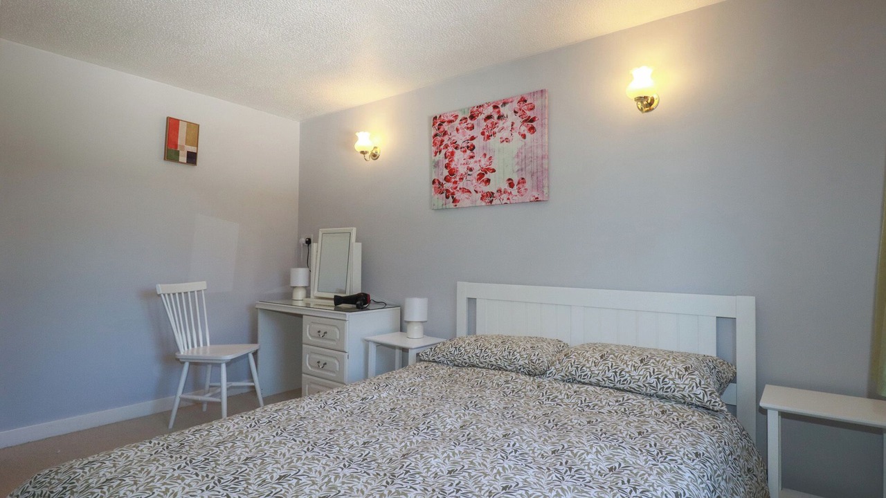 Photo of Bedroom in Probus