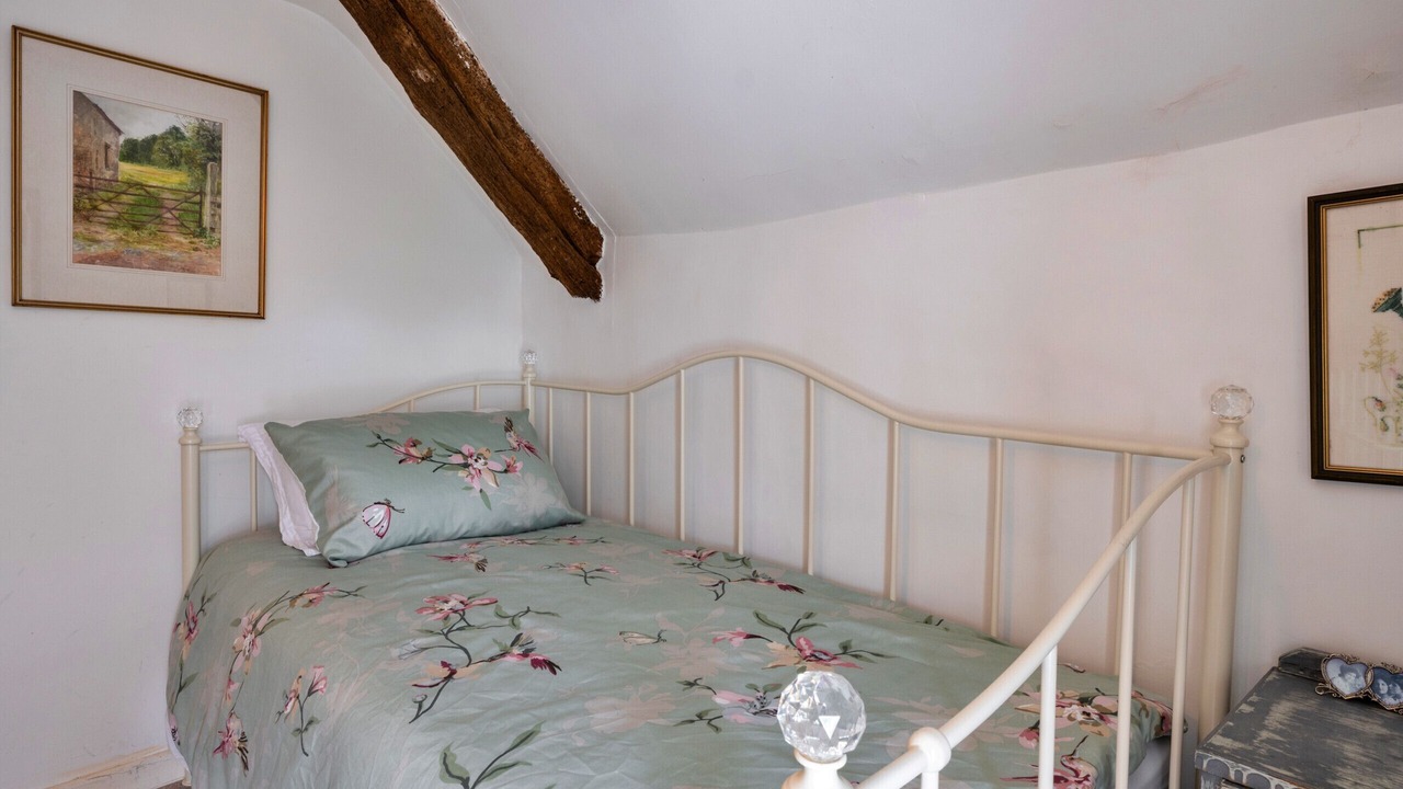 Photo of Bedroom in Dolton