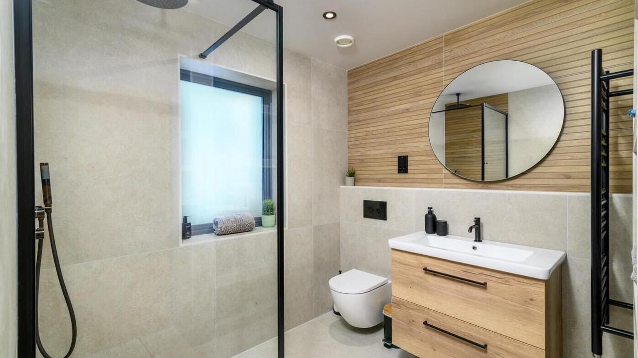 Photo of Bathroom in Newlyn