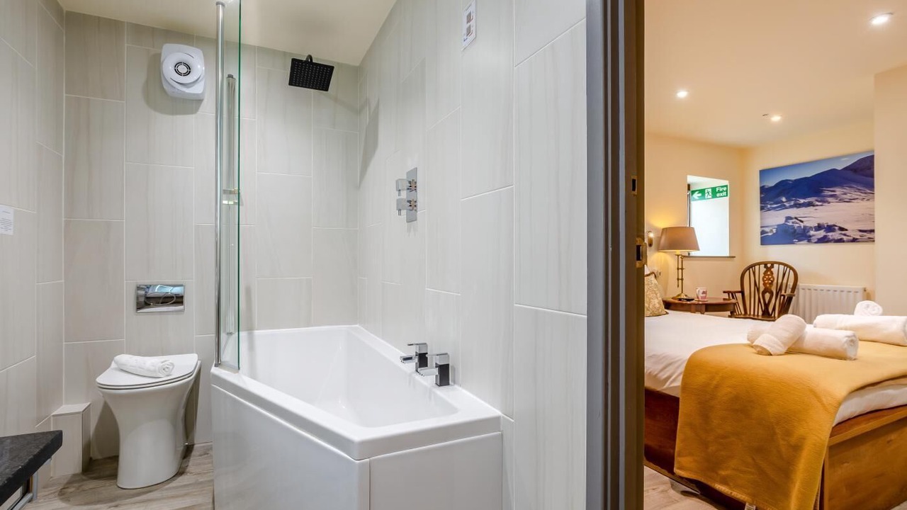 Photo of Bathroom in Borrowdale