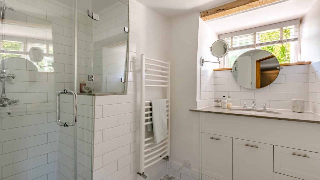 Photo of Bathroom in South Perrott