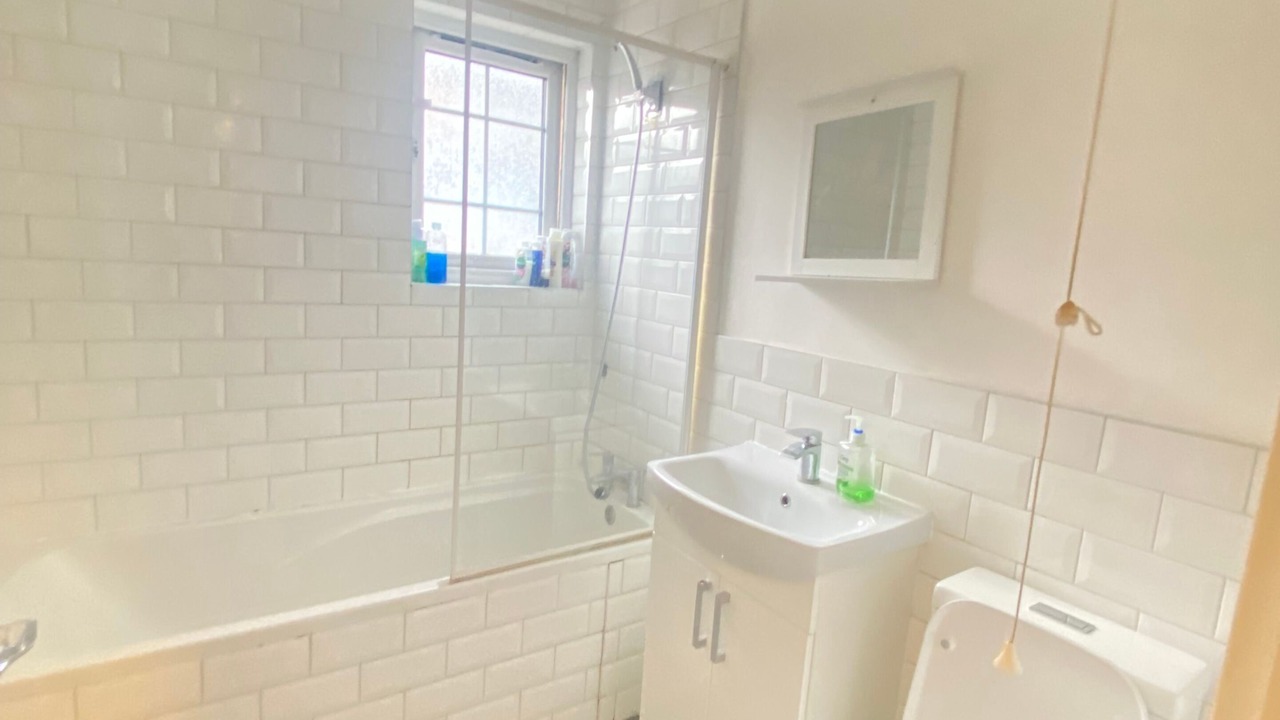 Photo of Bathroom in Walworth
