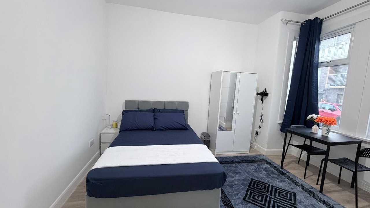 Photo of Bedroom in Custom House