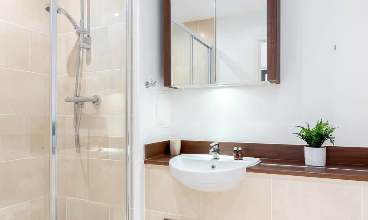Photo of Bathroom in Rotherhithe