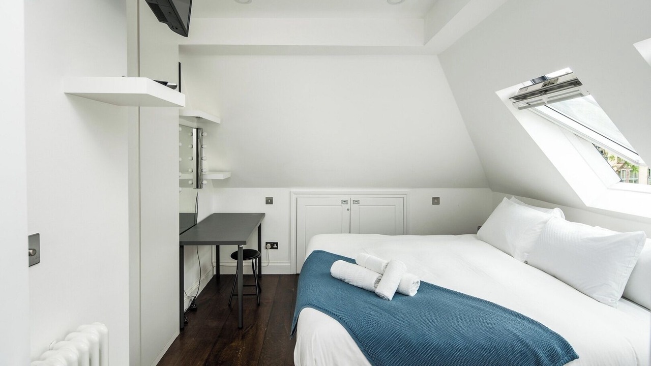 Photo of Bedroom in Ravenscourt Park