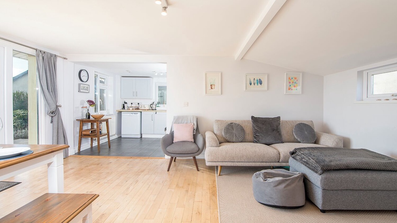 Photo of Livingroom in Pembroke