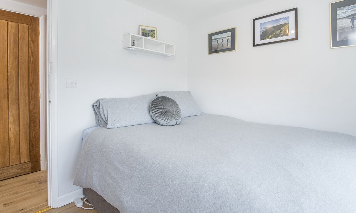 Photo of Bedroom in Pembroke
