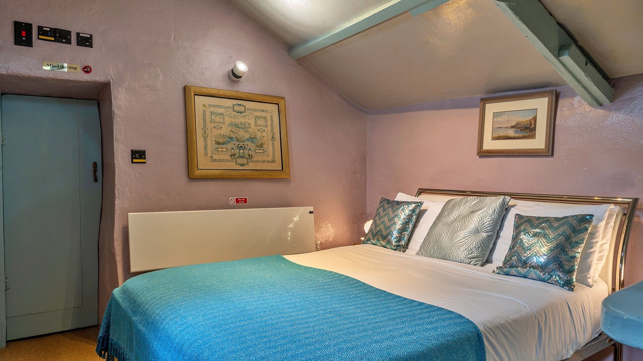 Photo of Bedroom in Tintagel