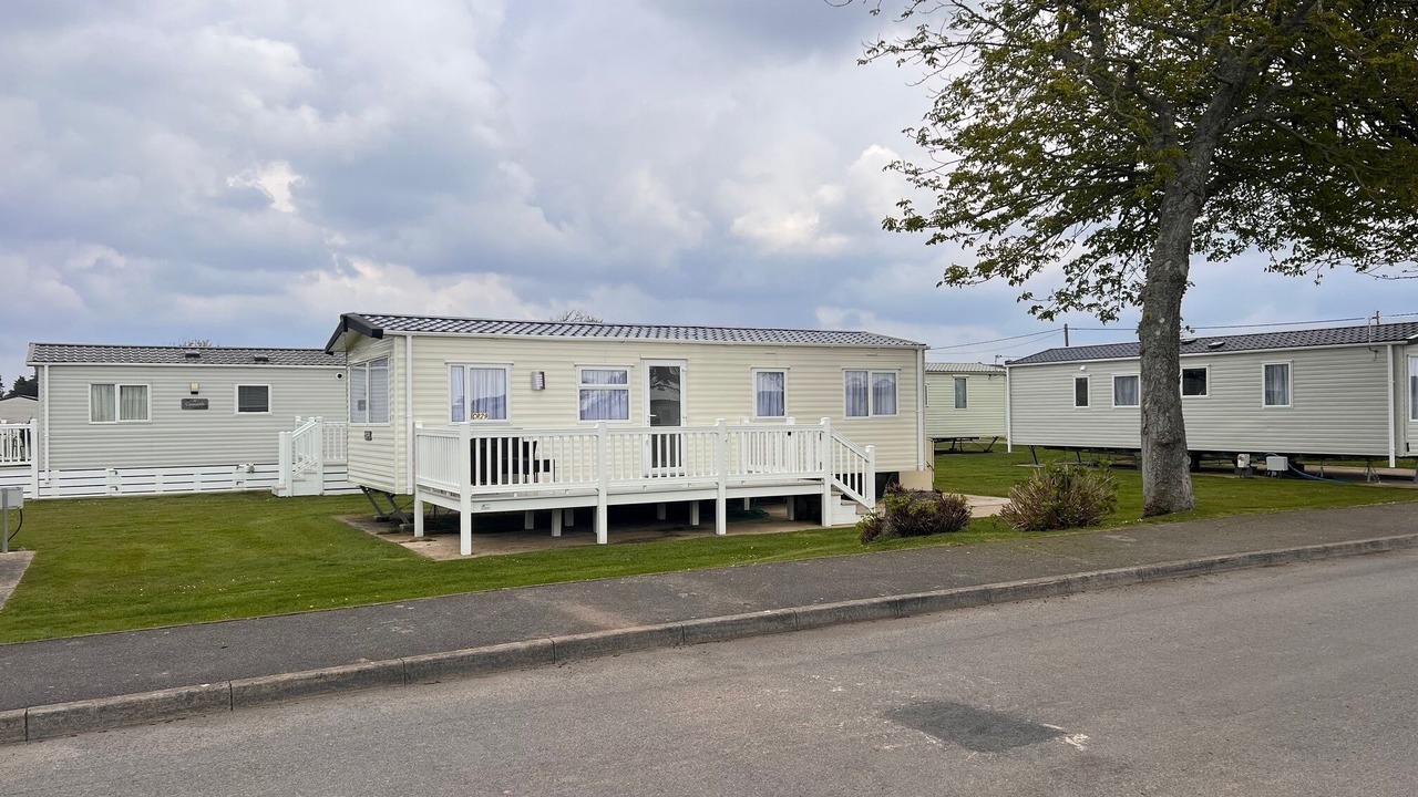 Photo of Outdoor in Barton-on-Sea