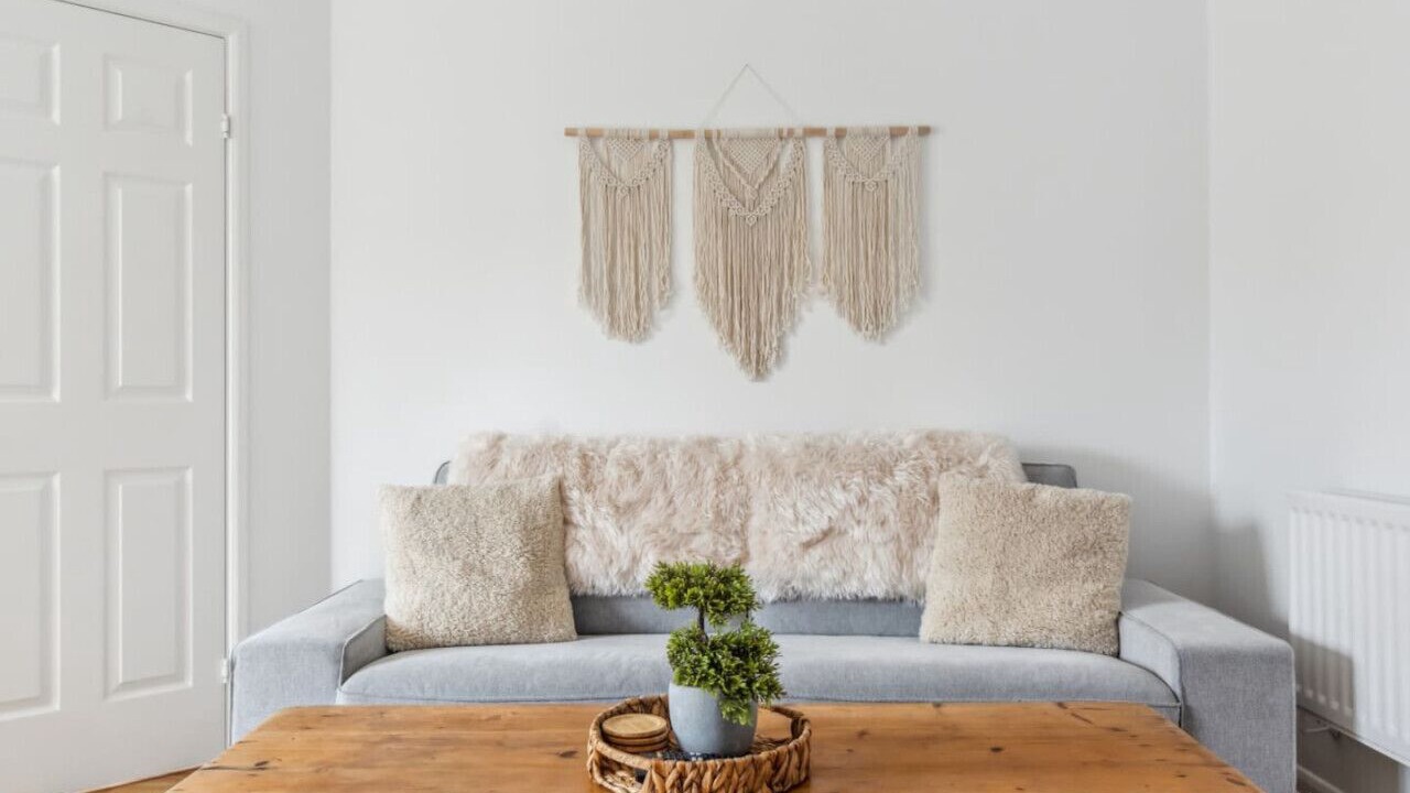 Photo of Livingroom in Alphington