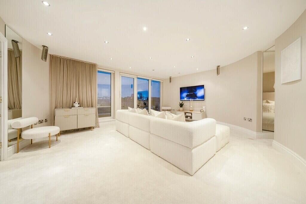 Photo of Others in Sands End