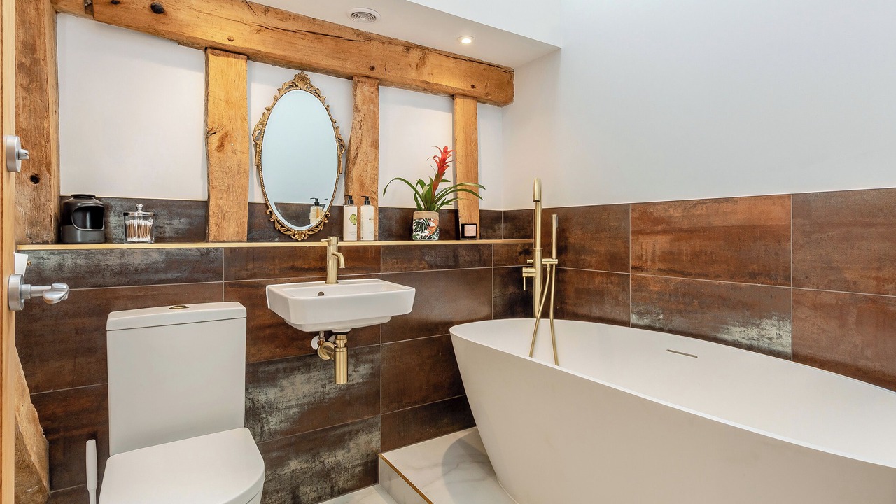 Photo of Bathroom in Hethel