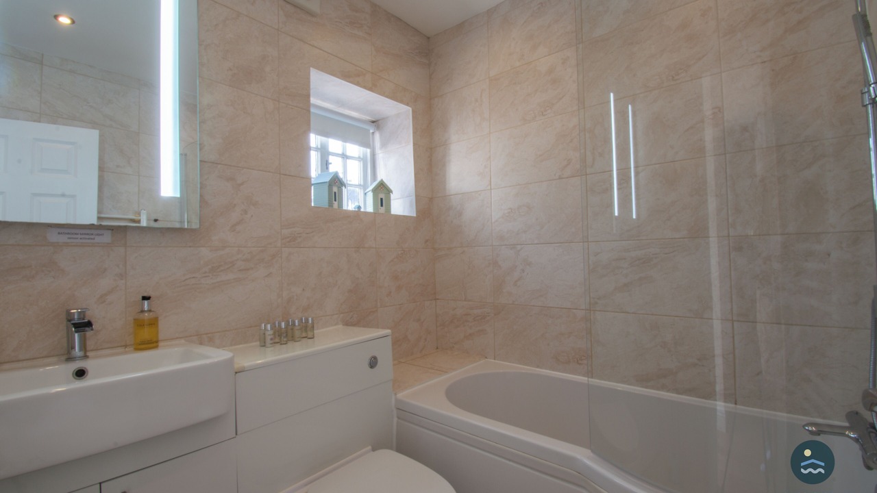Photo of Bathroom in Swanage