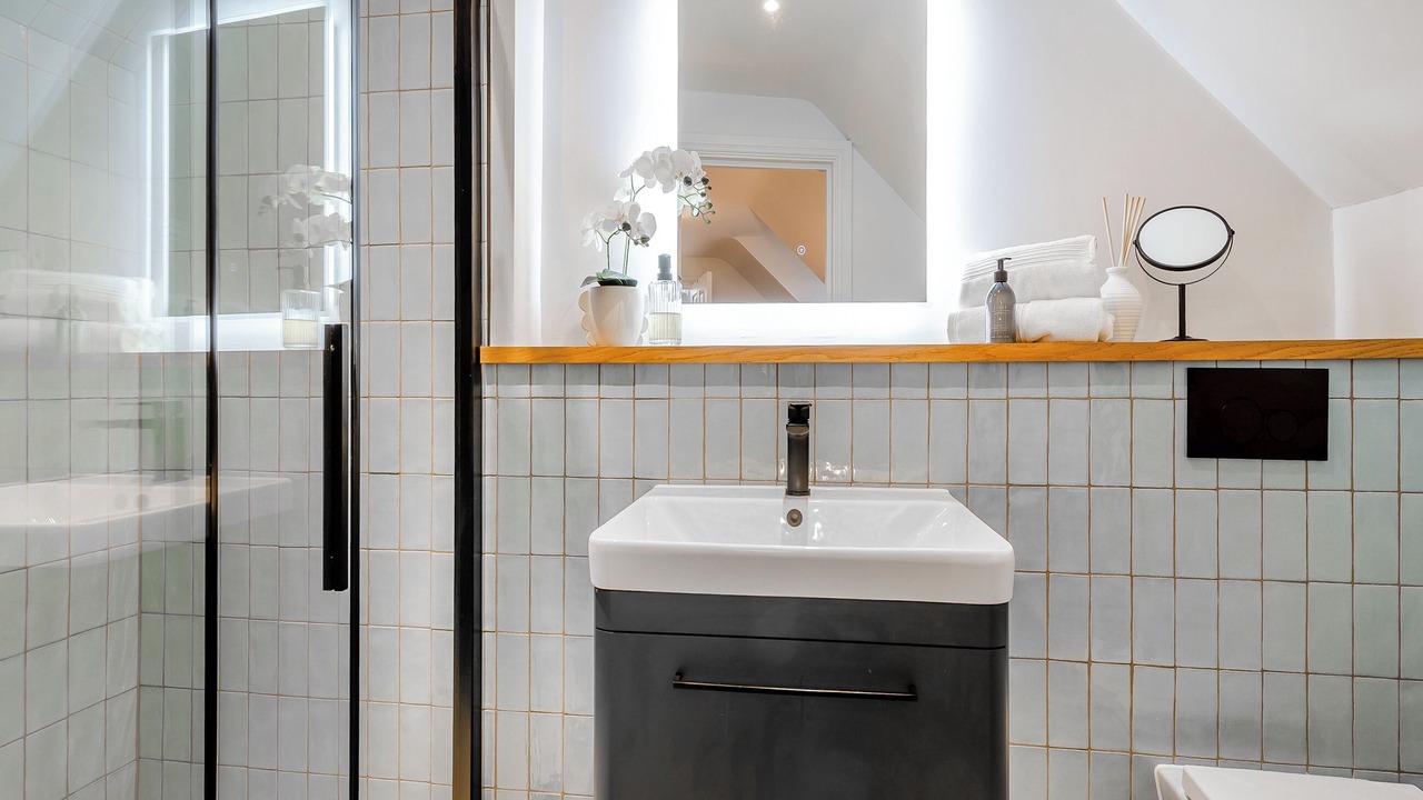 Photo of Bathroom in Lechlade