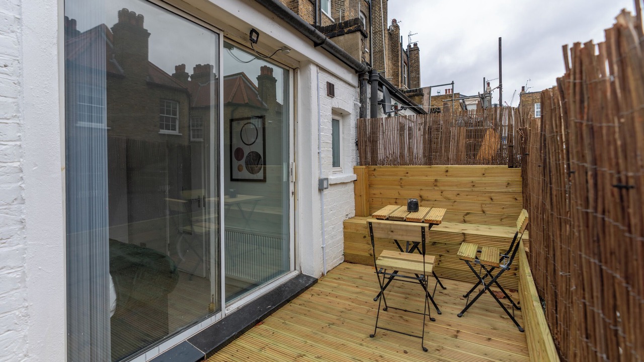 Photo of Outdoor in Newington