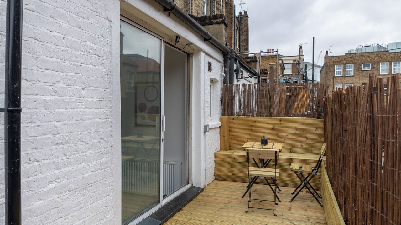 Photo of Outdoor in Newington