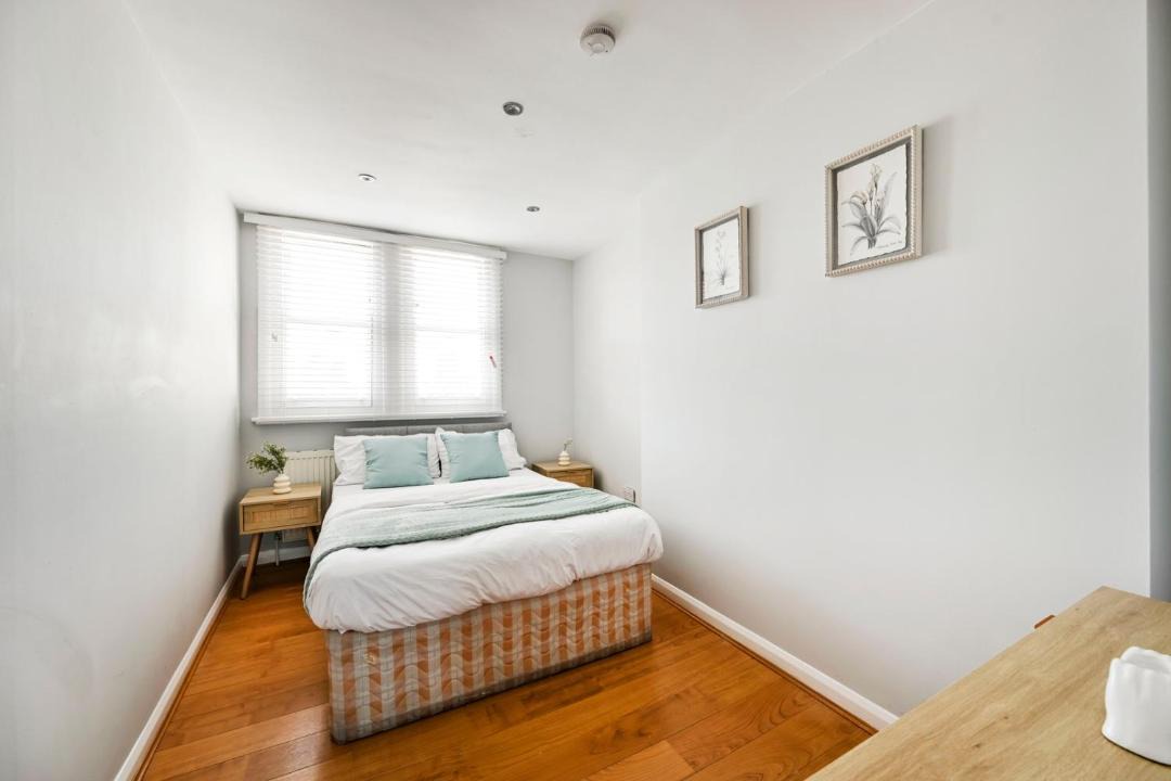 Photo of Others in Notting Hill