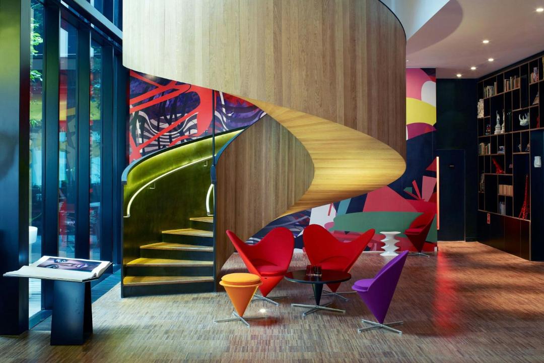 Photo of Livingroom in Cathedrals