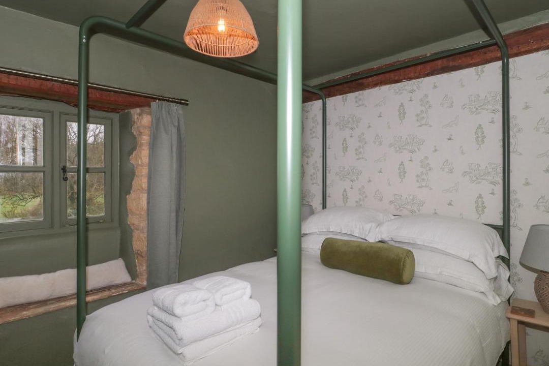 Photo of Bedroom in Chedworth