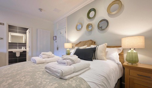 Basic Double Room