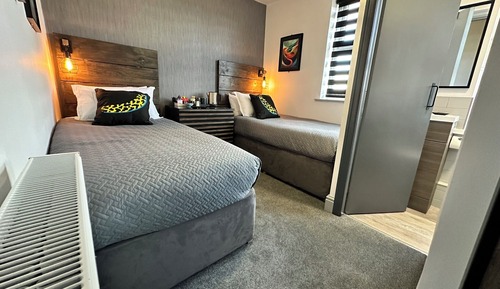 Standard Twin Room (Room 7)