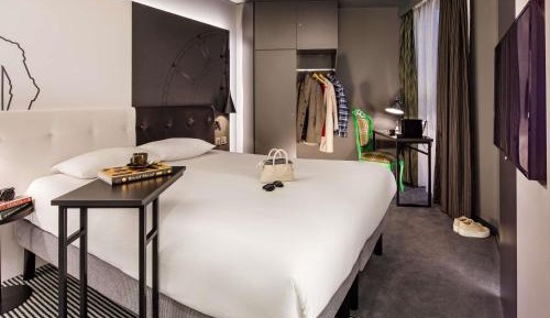 Double Room with View