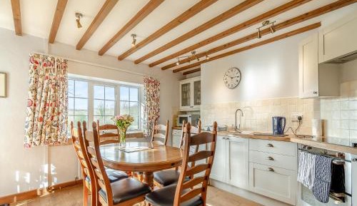 Three-Bedroom Vacation Home 