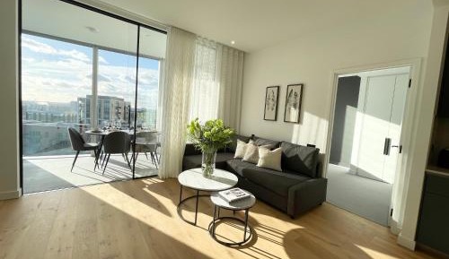 Two-Bedroom Apartment with City View