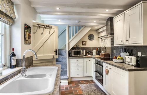 Crich Cottage | Jasmine Cottage (2) - sleeps 2 guests in 1 bedroom