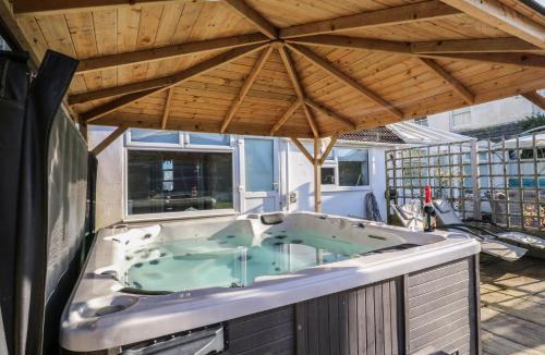 Pevensey House | Marine House
