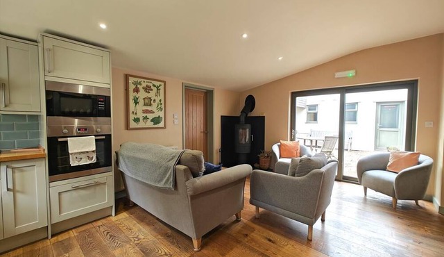 3 Bed in Lambourn (oc-w42717)