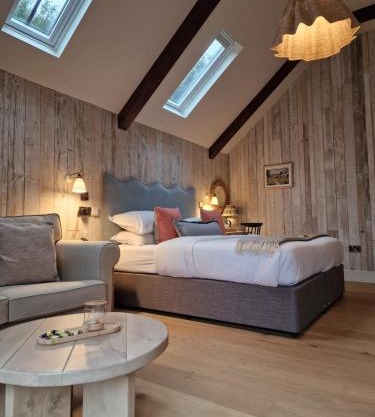 Stonehouse Court Hotel Bespoke 